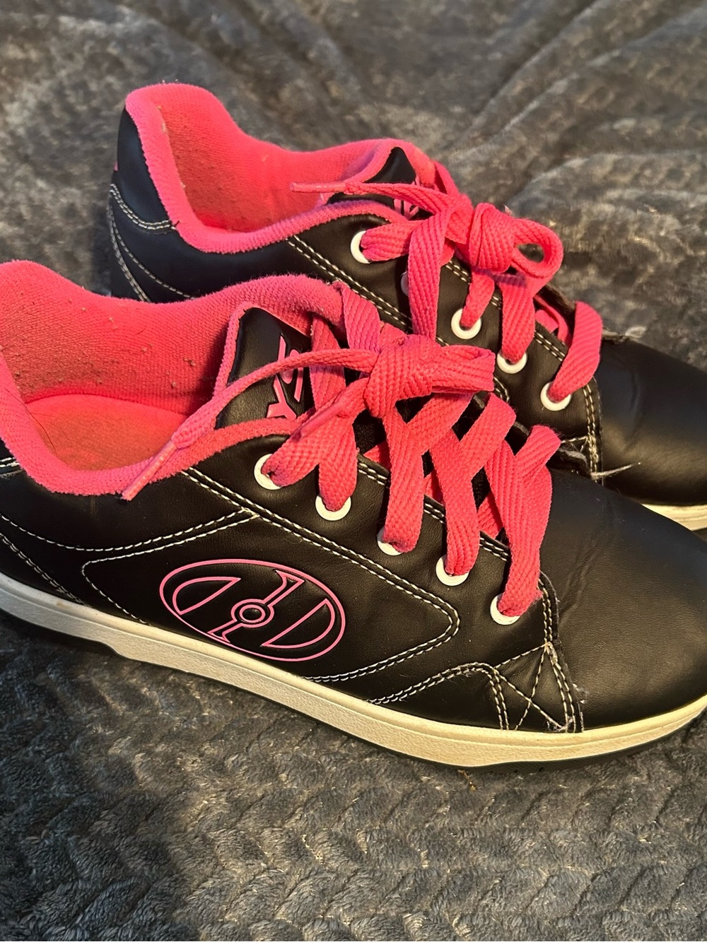 Heelys Black Sneakers with Hot Pink Accents-Girls 5
